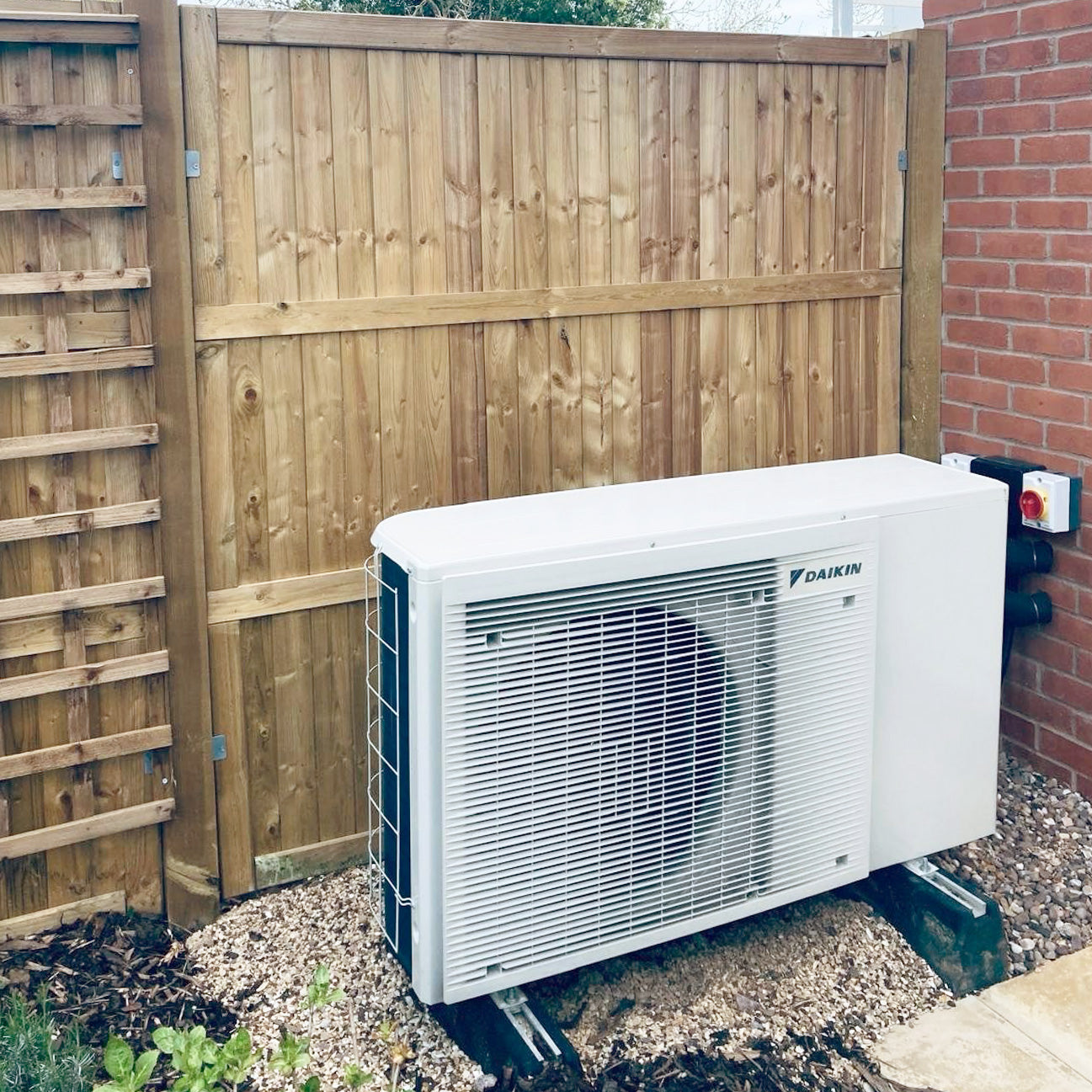 Why Air Source Heat Pumps Are the Future of Home Heating